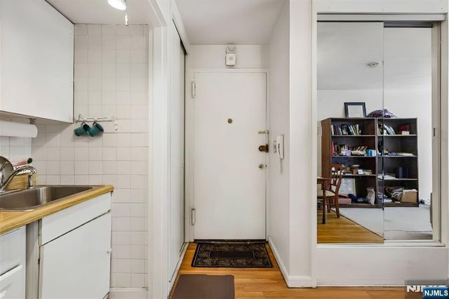 3060 Edwin 3D, Fort Lee, NJ 07024