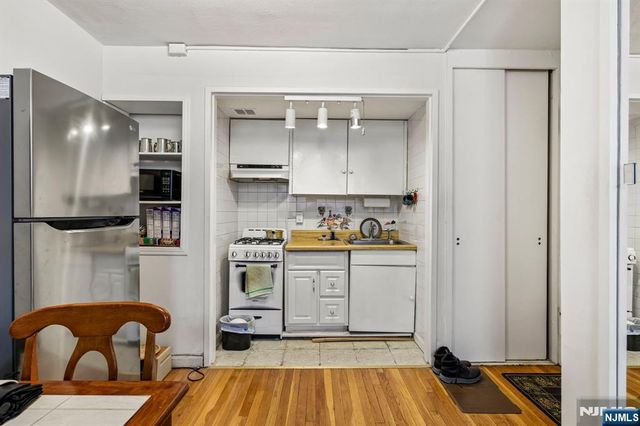 3060 Edwin 3D, Fort Lee, NJ 07024