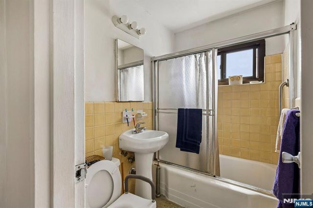 3060 Edwin 3D, Fort Lee, NJ 07024