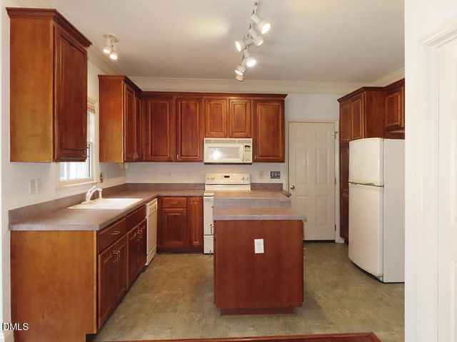 113 Weaver Mine Trail, Chapel Hill, NC 27517
