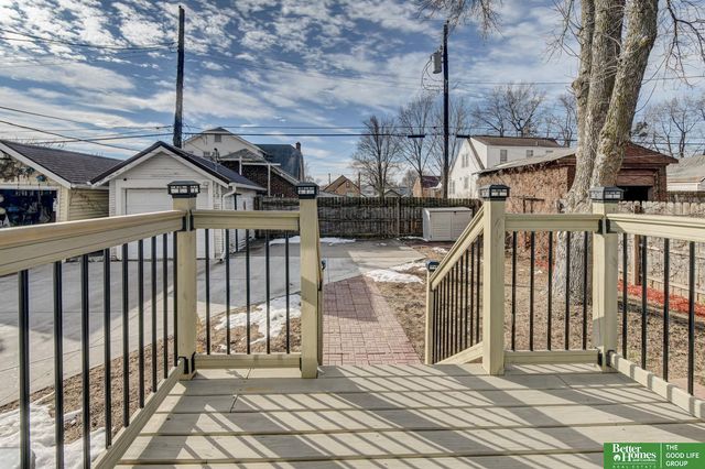 2747 Iowa Street, Omaha, NE 68112