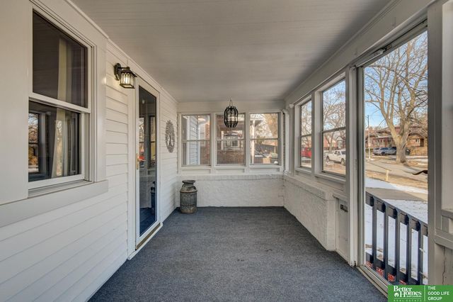 2747 Iowa Street, Omaha, NE 68112