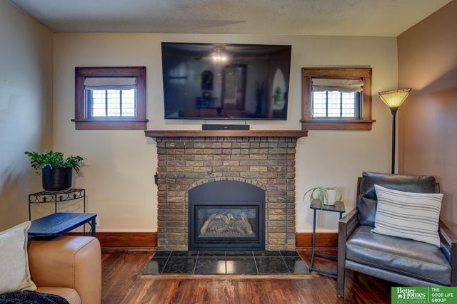 2747 Iowa Street, Omaha, NE 68112