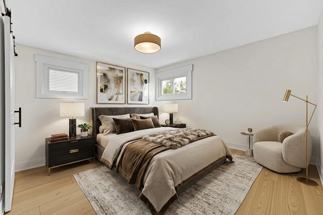 7135 N OZARK Avenue, Chicago, IL 60631