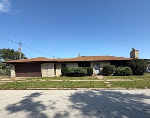620 Yates Avenue, Calumet City, IL 60409