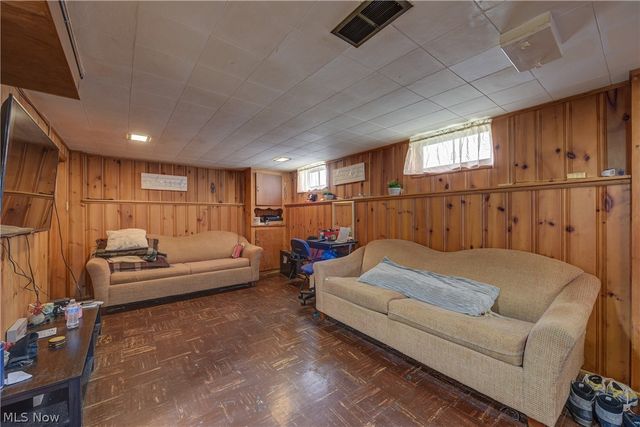 3879 W 133rd Street, Cleveland, OH 44111