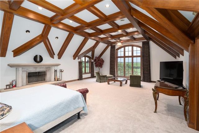 879 N 200 Road, Baldwin City, KS 66006