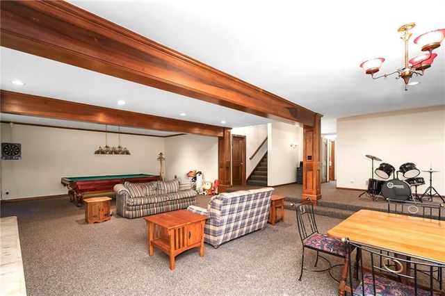 879 N 200 Road, Baldwin City, KS 66006