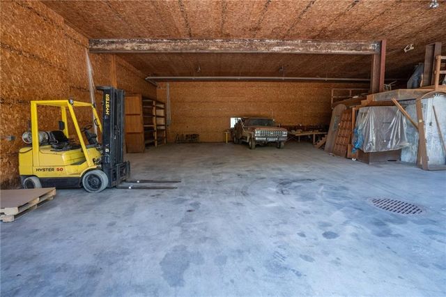 879 N 200 Road, Baldwin City, KS 66006