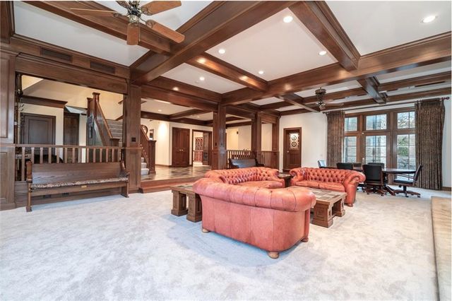 879 N 200 Road, Baldwin City, KS 66006