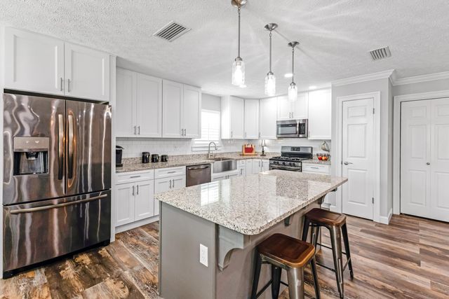 1539 Donna Avenue, Panama City, FL 32404