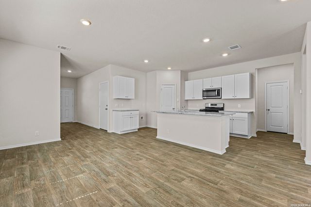 213 Scott Square, San Antonio, TX 78245