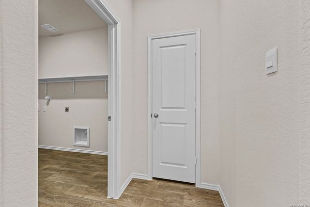 213 Scott Square, San Antonio, TX 78245