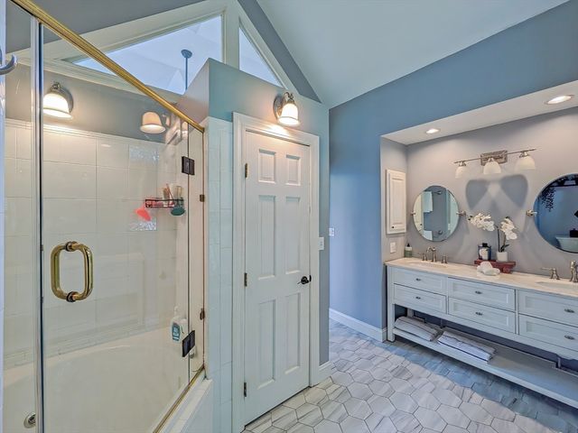99 North St, Randolph, MA 02368