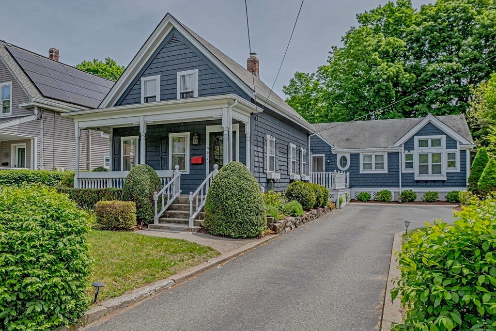 99 North St, Randolph, MA 02368
