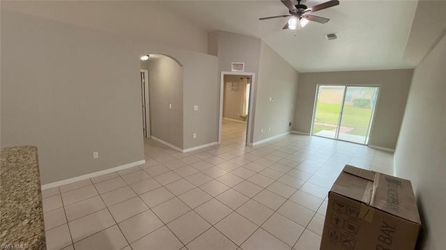 1621 SW 33rd ST, Cape Coral, FL 33914