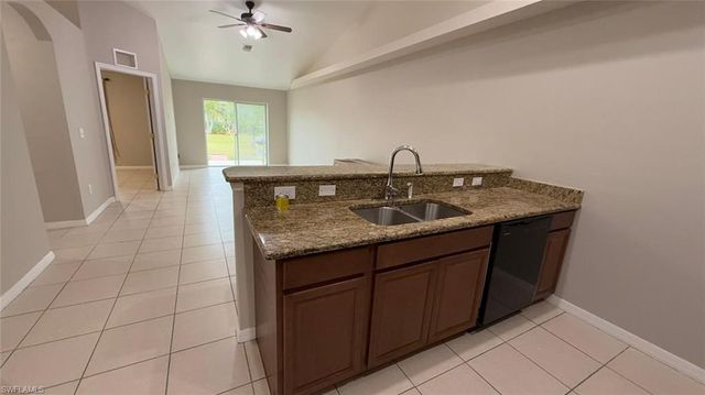 1621 SW 33rd ST, Cape Coral, FL 33914