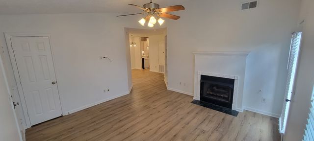 176 Brooke Castle Dr, Hermitage, TN 37076
