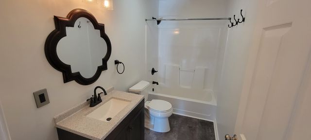 176 Brooke Castle Dr, Hermitage, TN 37076