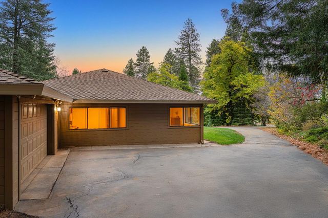 2740 Mace Rd, Camino, CA 95709