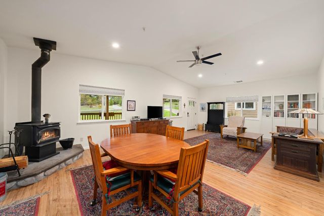 2740 Mace Rd, Camino, CA 95709