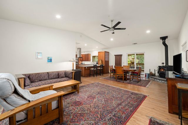 2740 Mace Rd, Camino, CA 95709