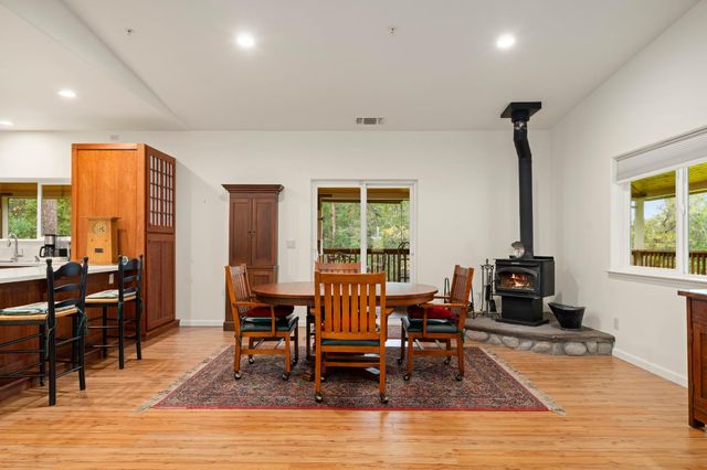 2740 Mace Rd, Camino, CA 95709