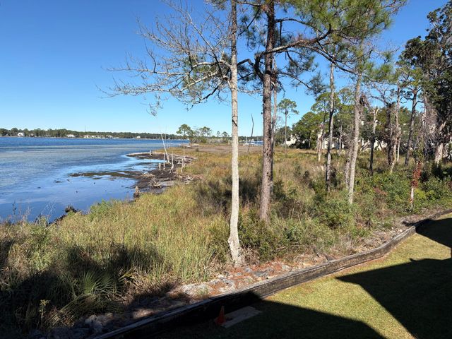 30 Marina Cove Drive, Niceville, FL 32578