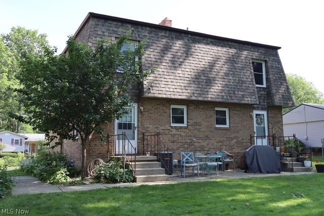 7744 Brookwood Drive NE, Warren, OH 44484