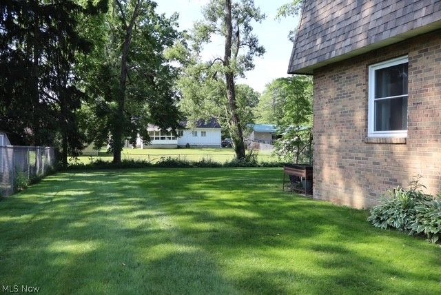 7744 Brookwood Drive NE, Warren, OH 44484