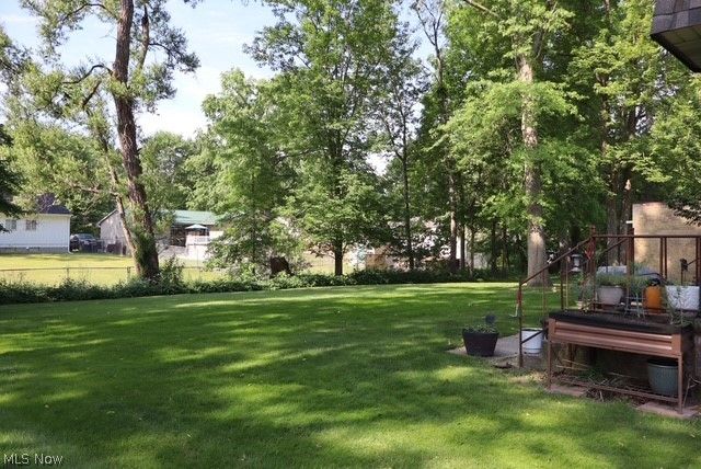 7744 Brookwood Drive NE, Warren, OH 44484