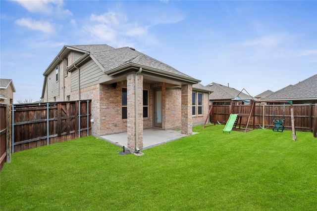 2901 Hobby Drive, Forney, TX 75126