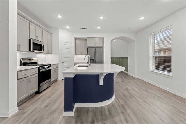 2901 Hobby Drive, Forney, TX 75126