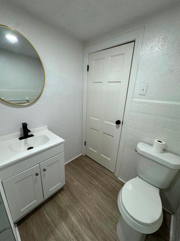 3417 Wisconsin Street B, Baytown, TX 77520
