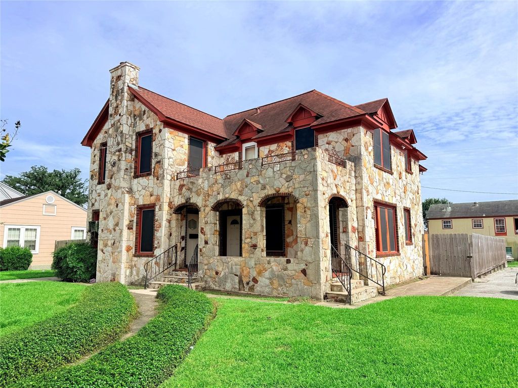 3417 Wisconsin Street B, Baytown, TX 77520