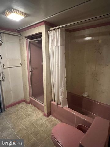 210 E BROAD ST, Williamstown, PA 17098