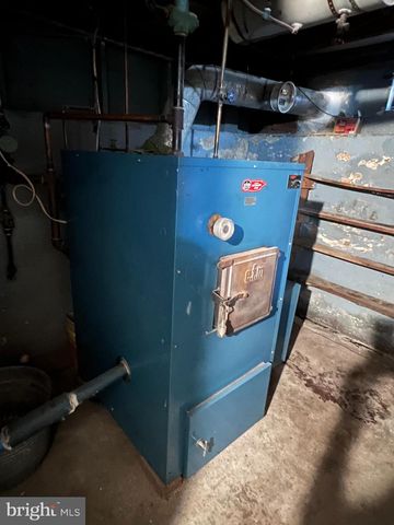 210 E BROAD ST, Williamstown, PA 17098