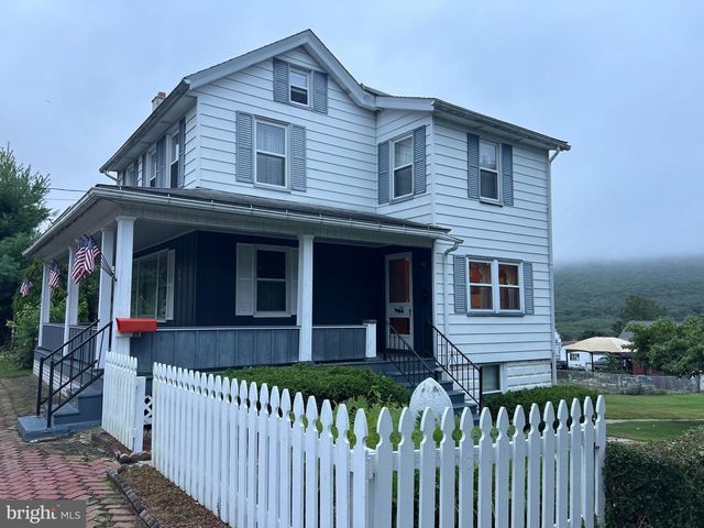 210 E BROAD ST, Williamstown, PA 17098