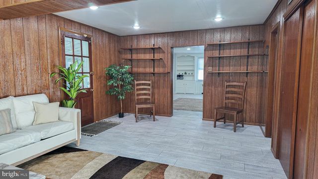 674 MEETINGHOUSE RD, Elkins Park, PA 19027