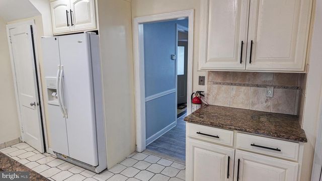 674 MEETINGHOUSE RD, Elkins Park, PA 19027