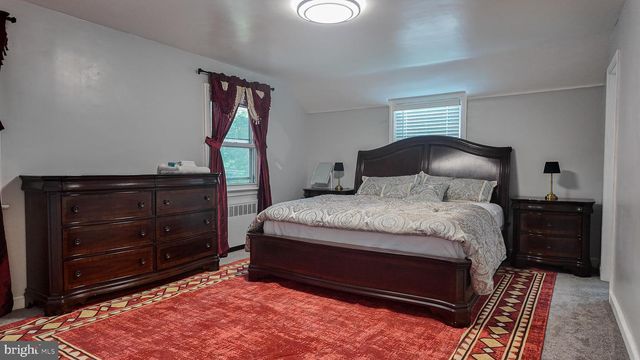 674 MEETINGHOUSE RD, Elkins Park, PA 19027