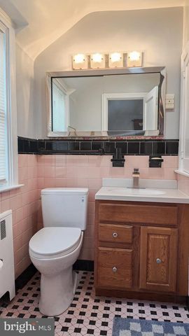 674 MEETINGHOUSE RD, Elkins Park, PA 19027