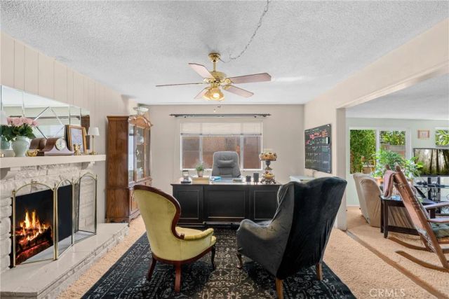 2040 W Embassy Ave, Anaheim, CA 92804