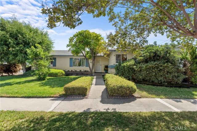 2040 W Embassy Ave, Anaheim, CA 92804