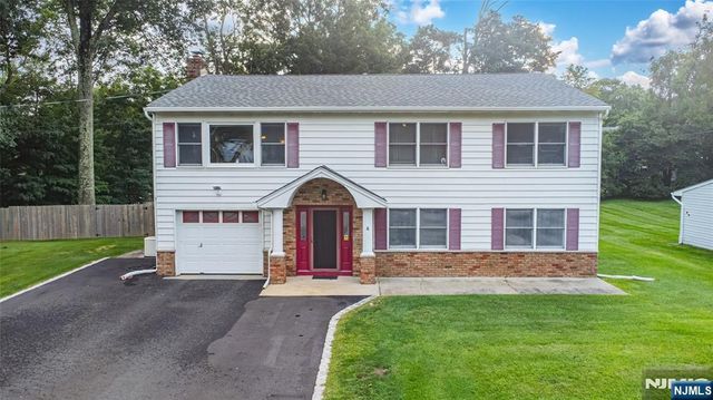 1 James Drive, Mount Arlington Boro, NJ 07856