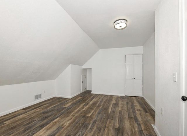 1320 Milwaukee AVENUE, South Milwaukee, WI 53172