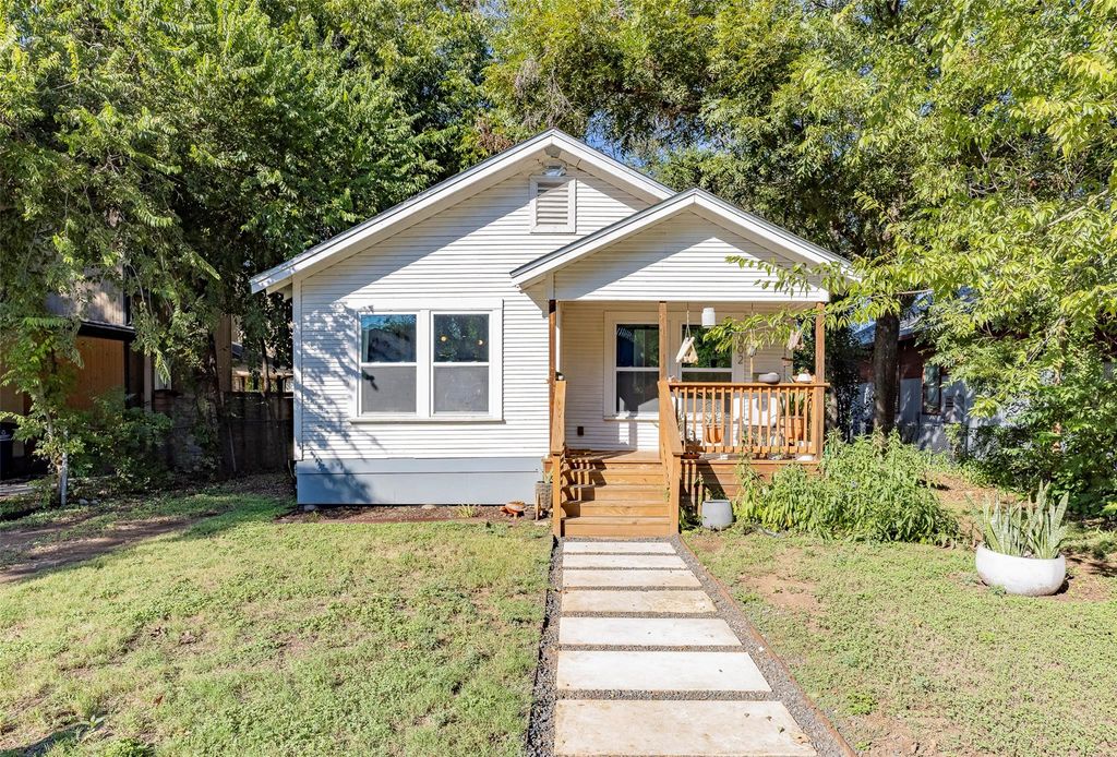 2002 Canterbury ST, Austin, TX 78702