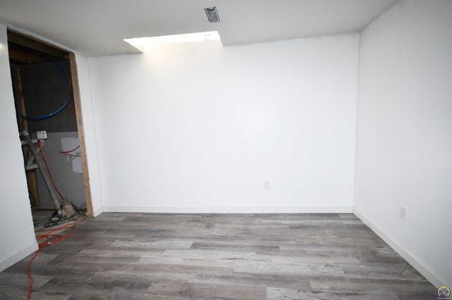 8635 SE Adams St, Wakarusa, KS 66546