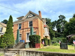 812 Bradshaw, East Liverpool, OH 43920