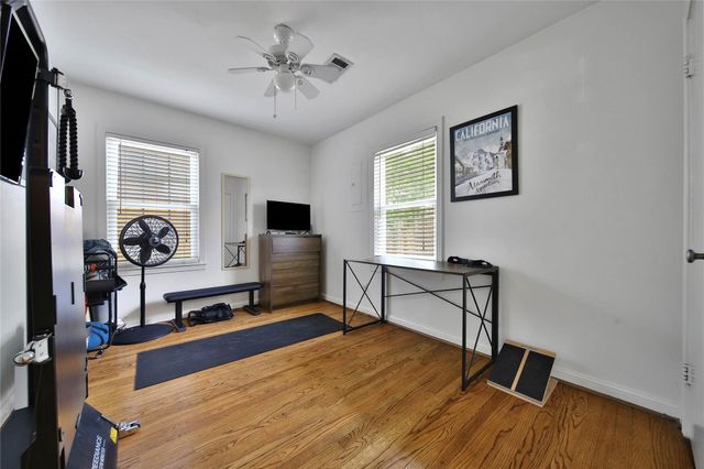 1607 Libbey Drive, Houston, TX 77018